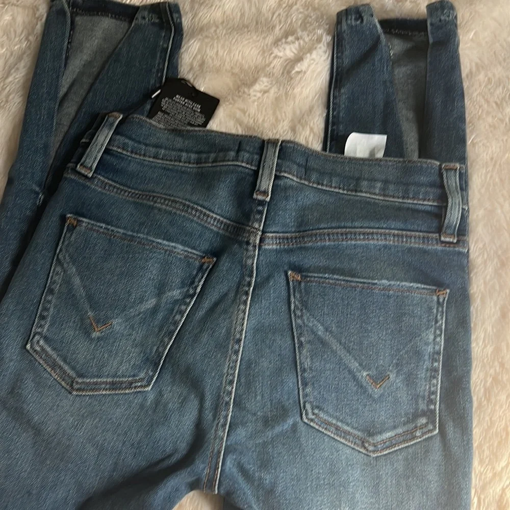 Hudson blue skinny jeans whith slit on front - Picture 3 of 6